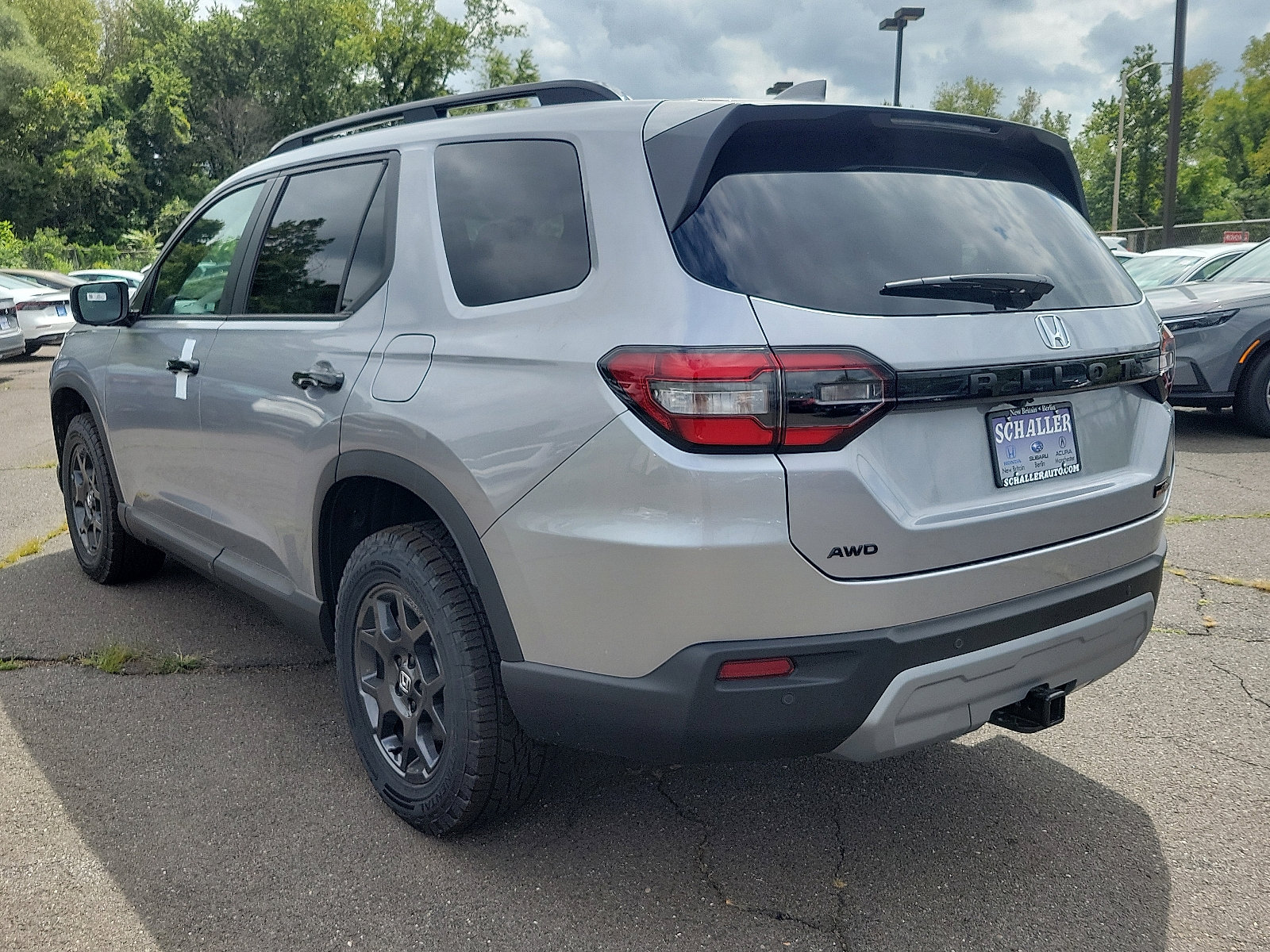 New 2025 Honda Pilot TrailSport image 3