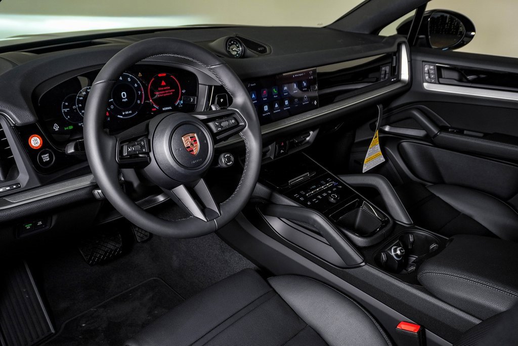 New 2026 Porsche Cayenne Coupe image 4