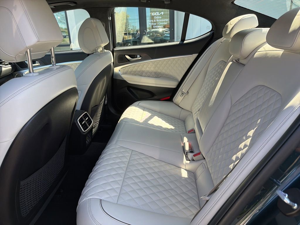 Used 2024 Genesis G70 3.3T Advanced w/ Sport Prestige Package AWD/4WD image 19
