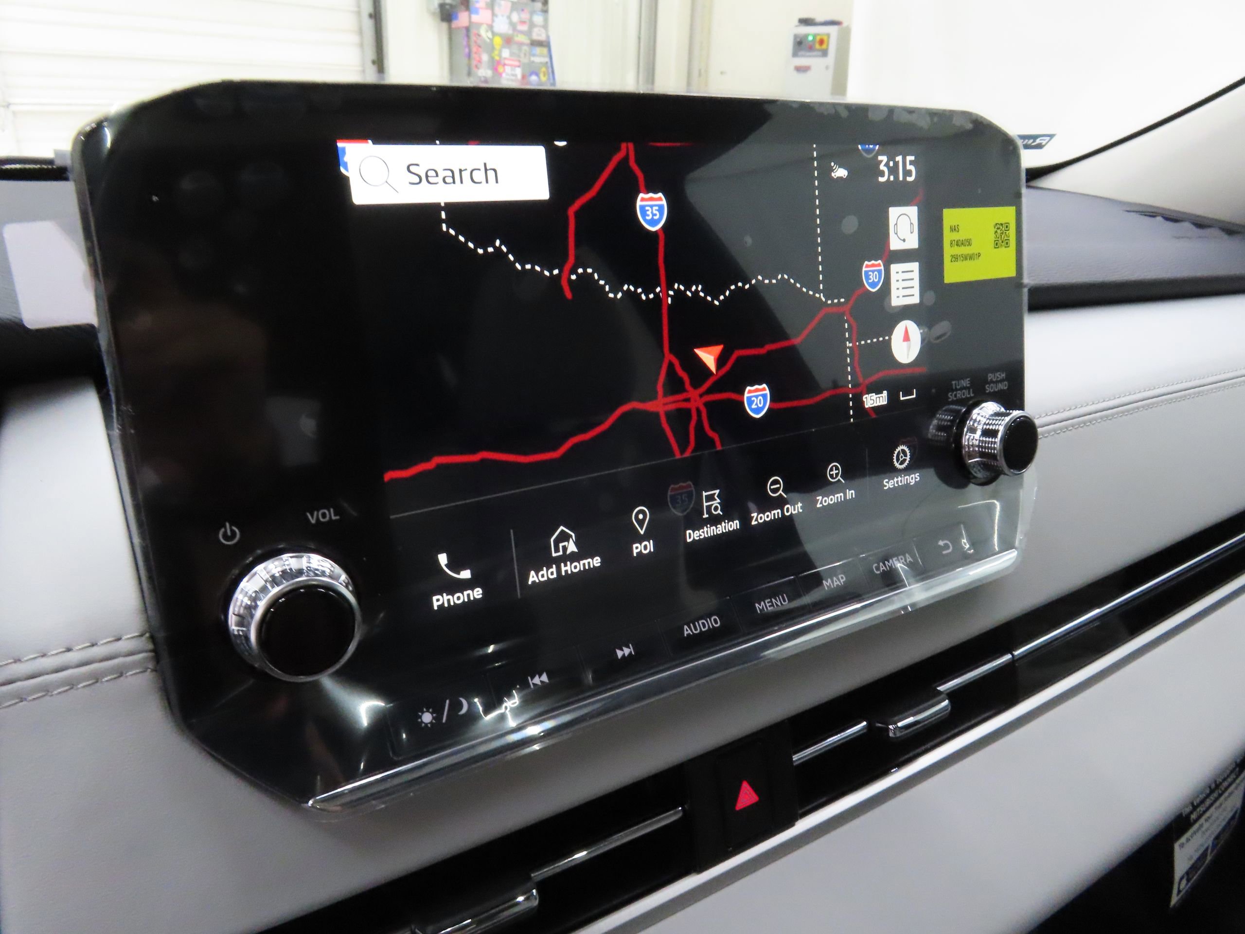 New 2025 Mitsubishi Outlander SEL image 18