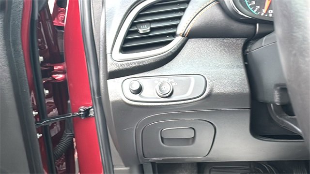 Used 2021 Chevrolet Trax LT w/ Driver Confidence Package image 14