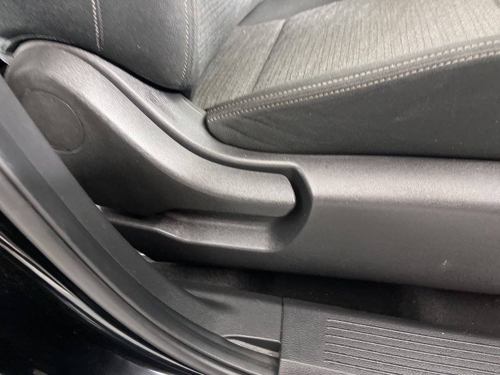 Used 2021 Nissan Rogue SV image 7