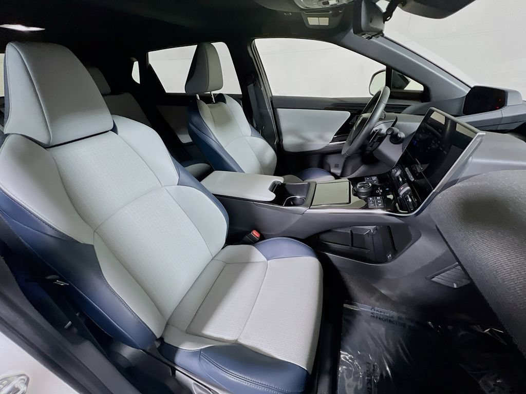 Used 2023 Subaru Solterra AWD image 25