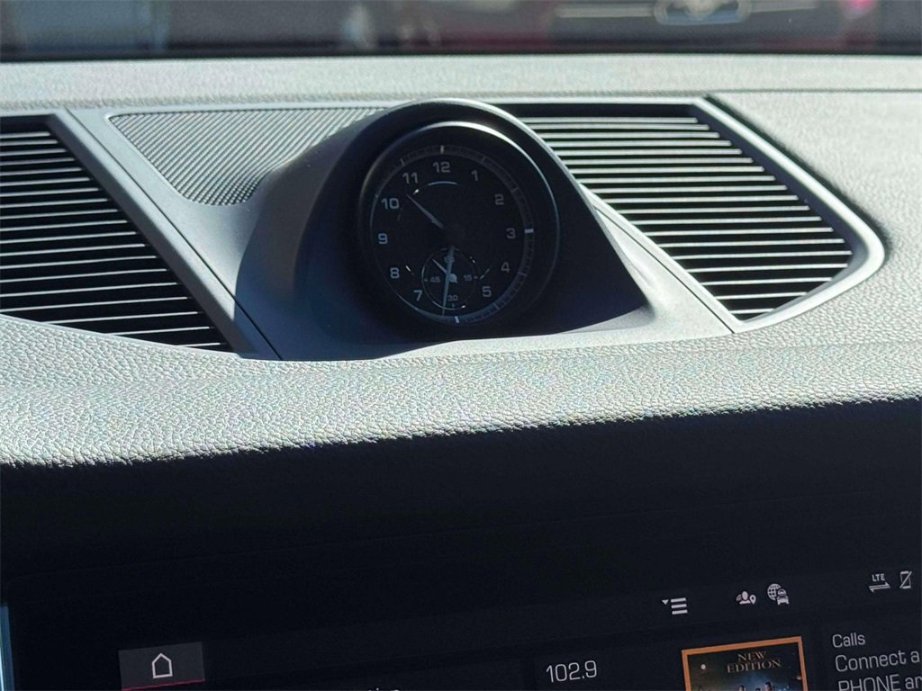 New 2026 Porsche Macan image 25