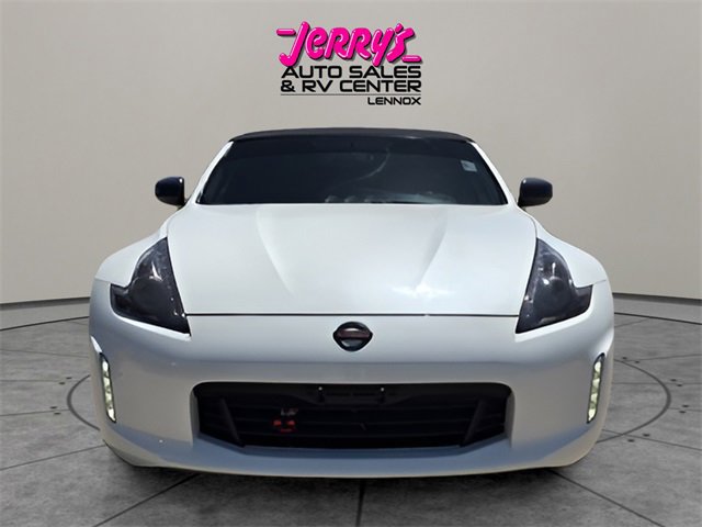 Used 2016 Nissan 370Z Touring image 8