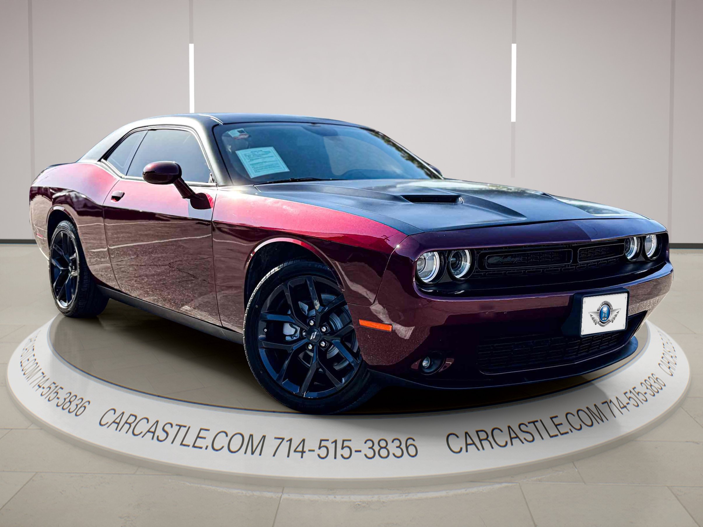 Used 2020 Dodge Challenger SXT w/ Blacktop Package RWD image 7