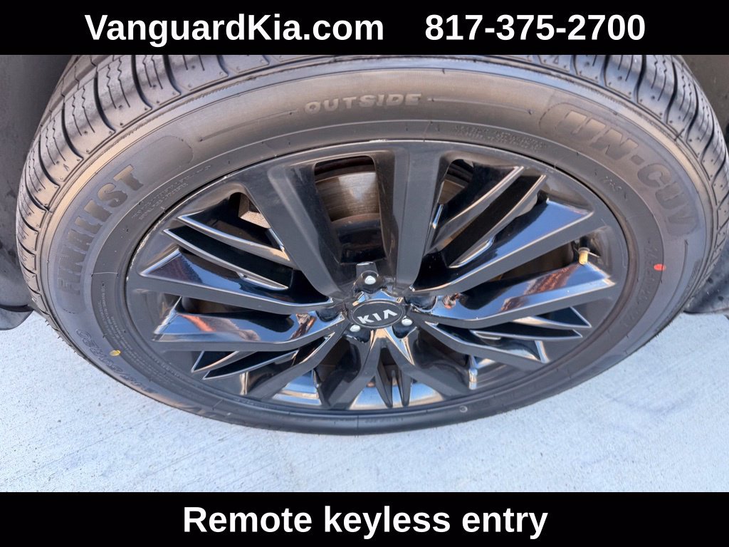 Used 2020 Kia Telluride SX w/ Towing Package FWD image 8