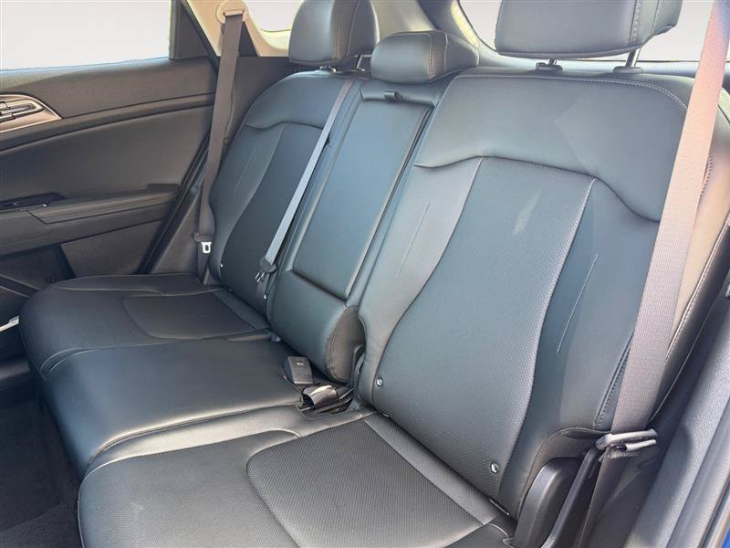 Used 2025 Kia Sportage EX FWD image 15