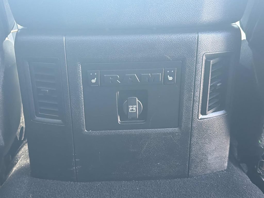 Used 2019 RAM 1500 Laramie w/ Convenience Group AWD/4WD image 24