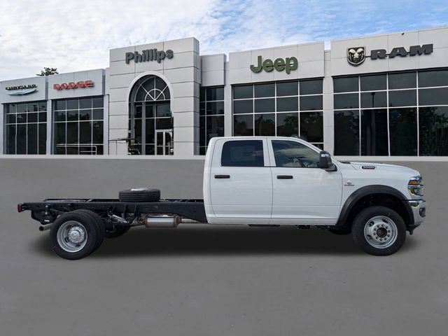 New 2026 RAM 5500 Tradesman w/ Chrome Appearance Group AWD/4WD image 2