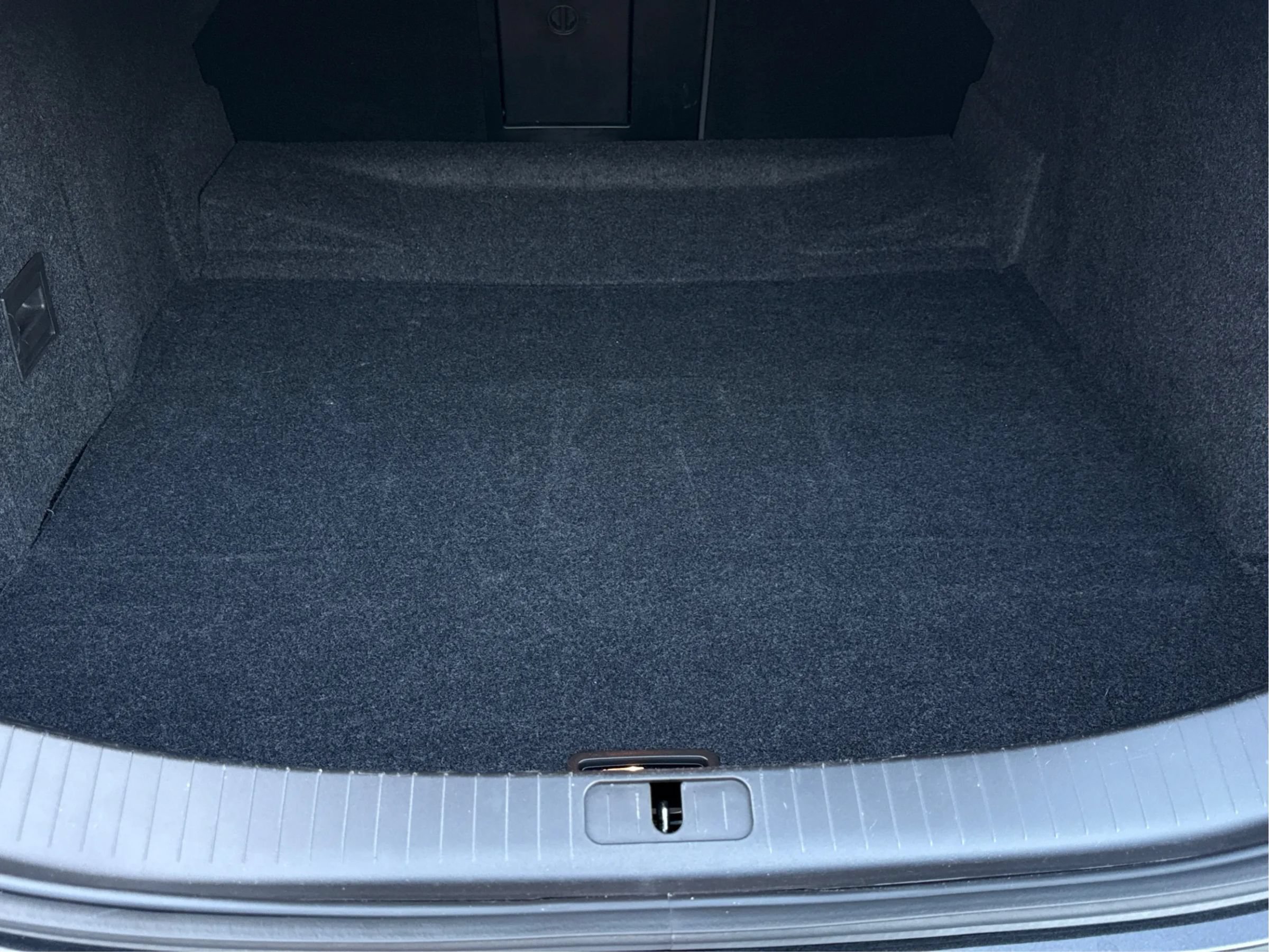 Used 2013 Cadillac XTS Premium FWD image 56