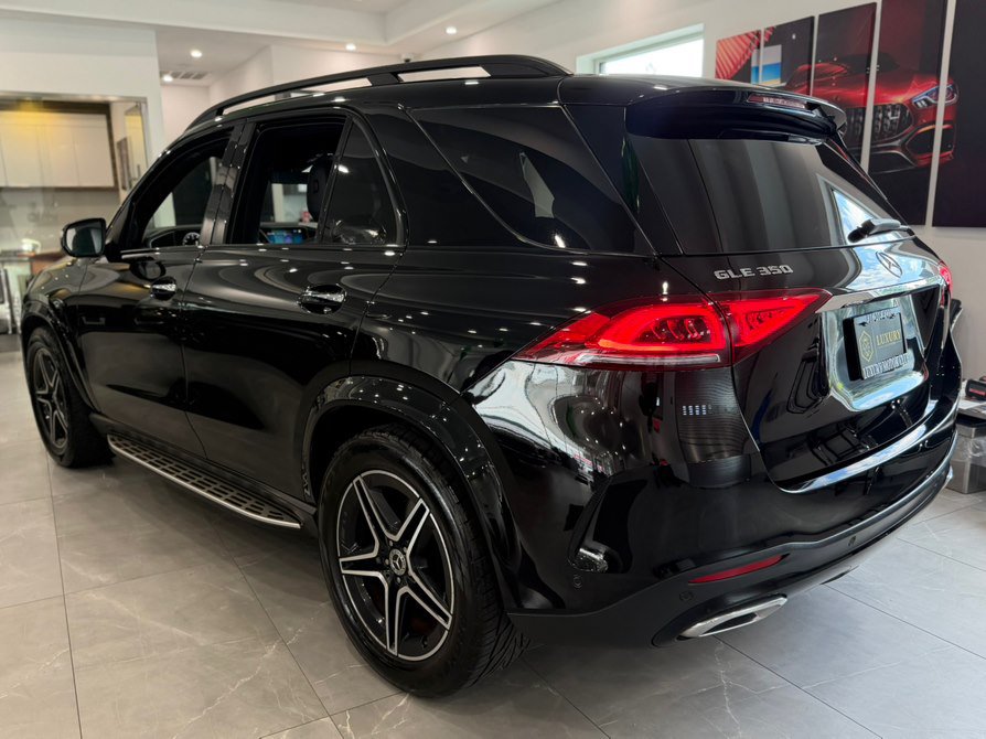 Used 2022 Mercedes-Benz GLE 350 w/ AMG Line Exterior image 5