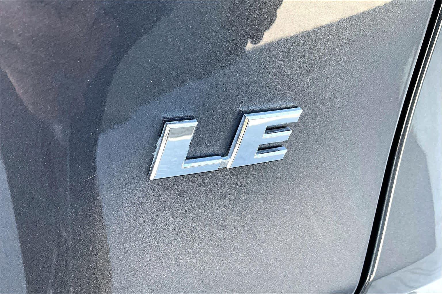 Certified 2025 Toyota RAV4 LE FWD image 18