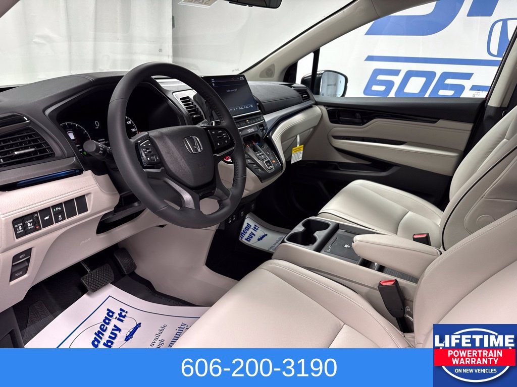 New 2027 Honda Odyssey Touring image 28