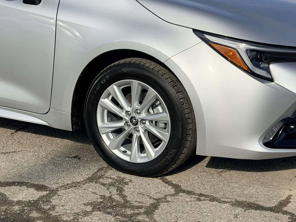 Used 2024 Toyota Corolla SE image 25
