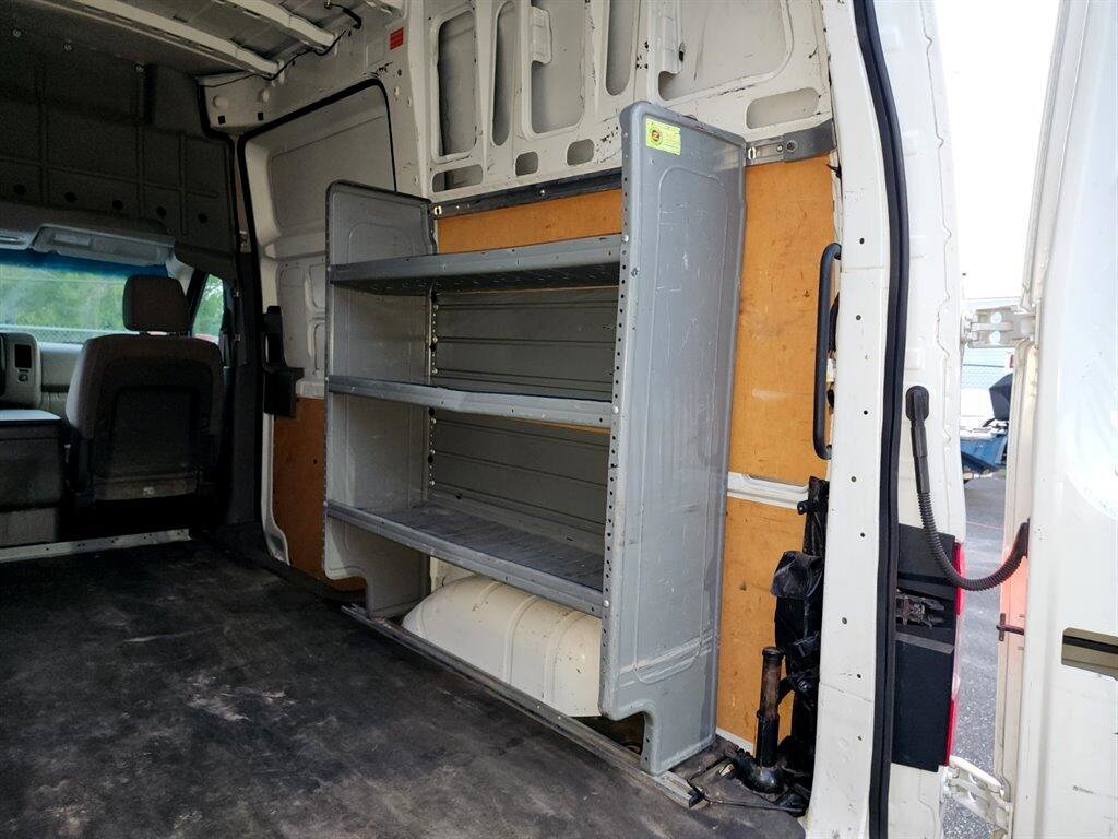 Used 2019 Nissan NV 2500 SV w/ Navigation Package image 23