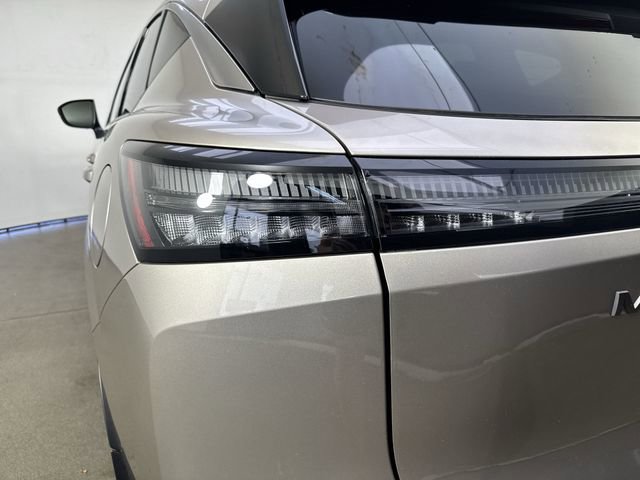 Used 2025 Nissan Murano SL image 32