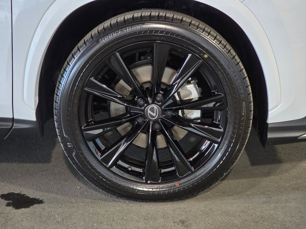 New 2026 Lexus NX 350h F Sport image 4