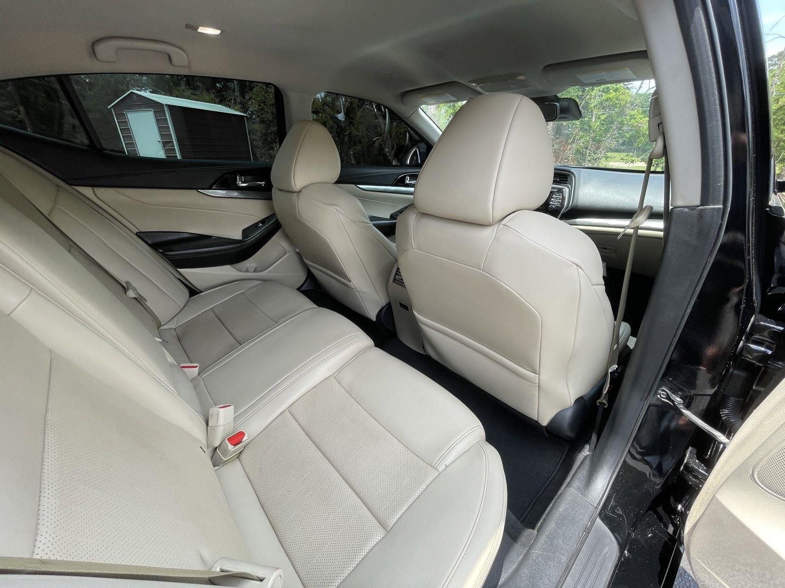 Used 2022 Nissan Maxima SV w/ Floor Mat Group FWD image 41