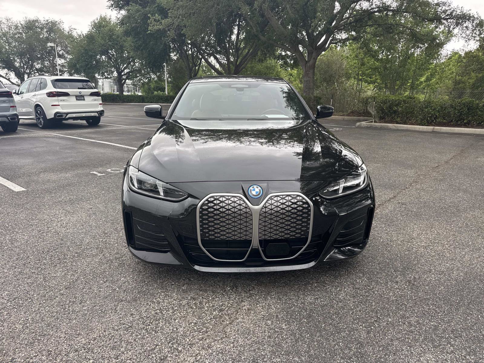 Certified 2025 BMW i4 eDrive40 w/ M Sport Package image 9