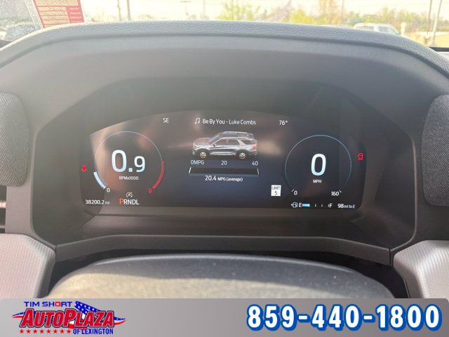 Used 2025 Ford Explorer Active AWD/4WD image 16
