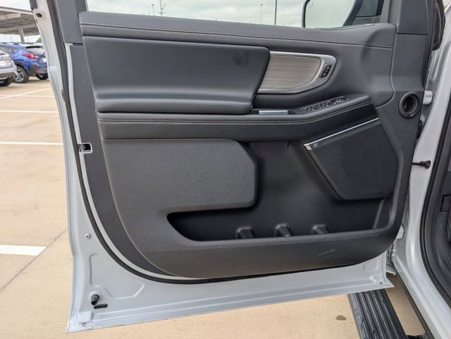 Used 2025 Ford Expedition Platinum AWD/4WD image 22