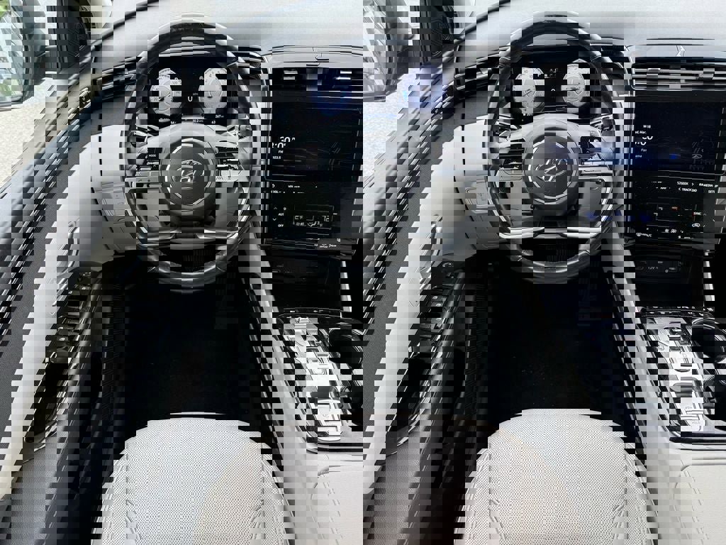 Used 2023 Hyundai Tucson Limited image 17