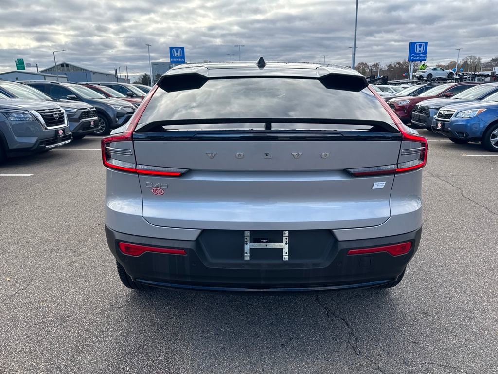 Used 2023 Volvo C40 P8 Recharge Ultimate w/ Protection Package Premier image 6