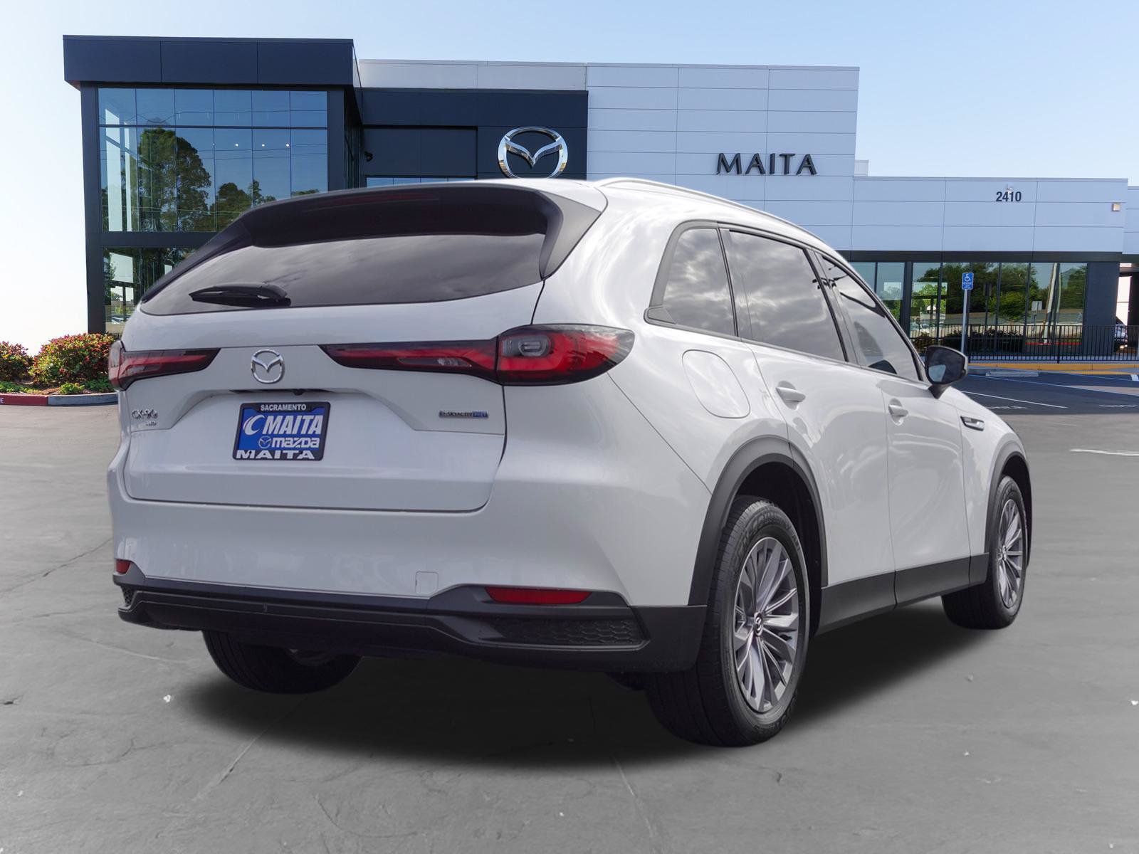 Certified 2024 MAZDA CX-90 Plug-In Hybrid w/ Preferred AWD/4WD image 4