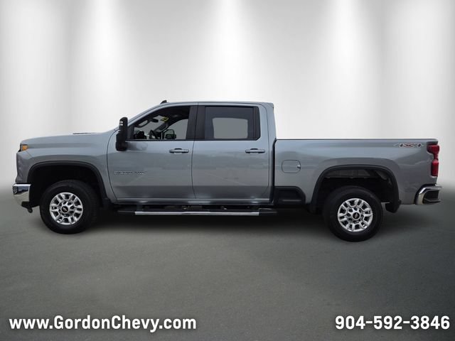 Used 2025 Chevrolet Silverado 2500 LT w/ Convenience Package AWD/4WD image 2