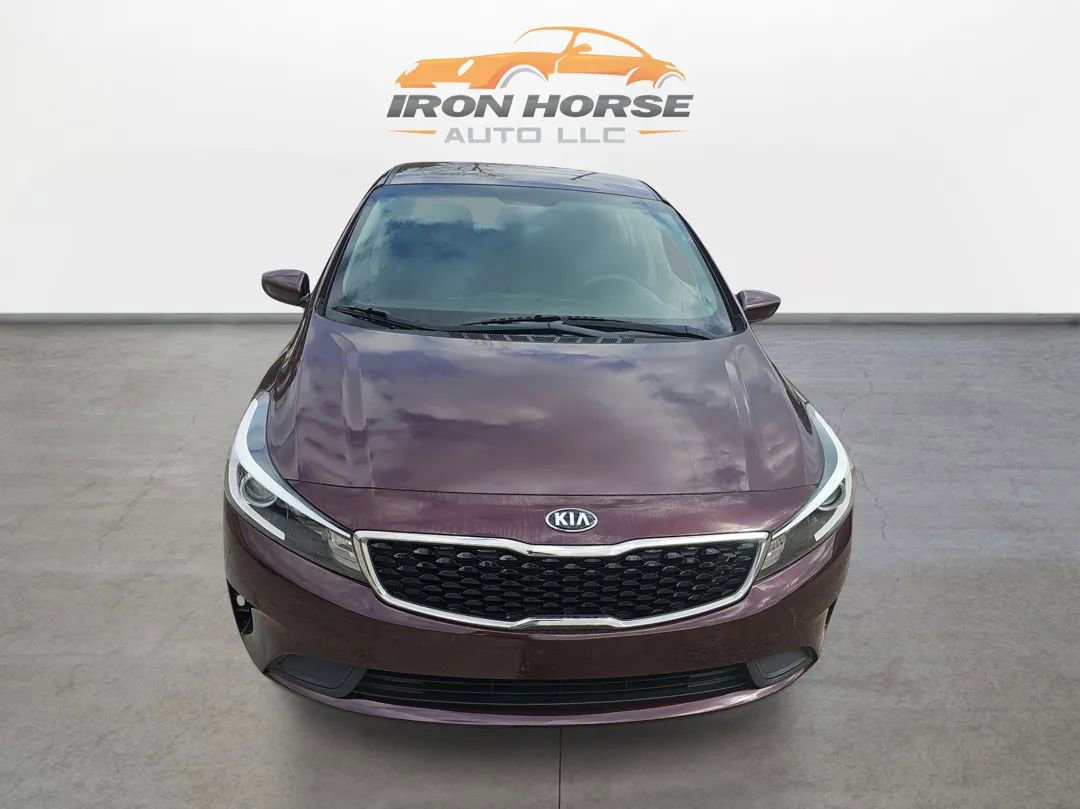 Used 2018 Kia Forte LX w/ LX Rear Camera Package image 2