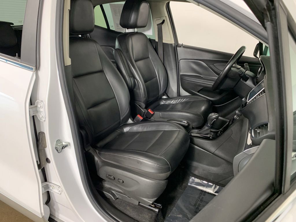 Used 2017 Buick Encore Essence w/ Experience Buick Package FWD image 35