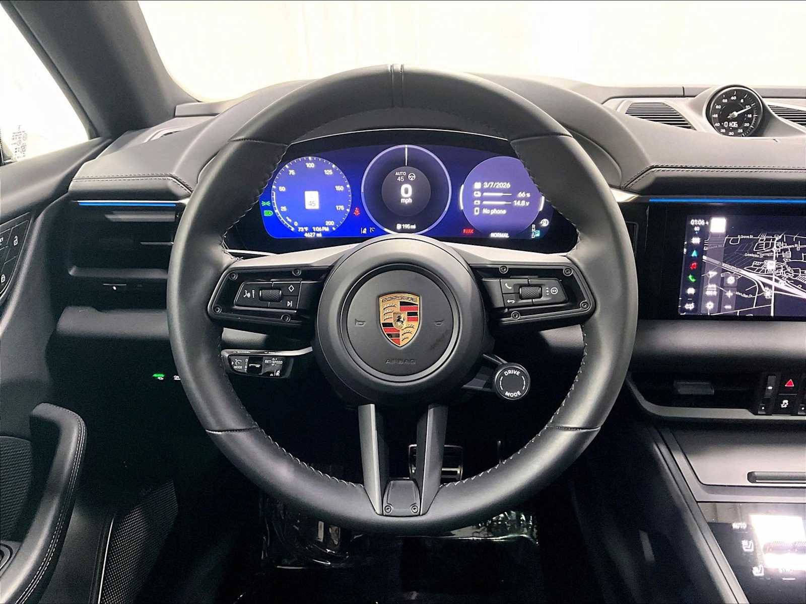 Used 2025 Porsche Macan 4S Electric image 18