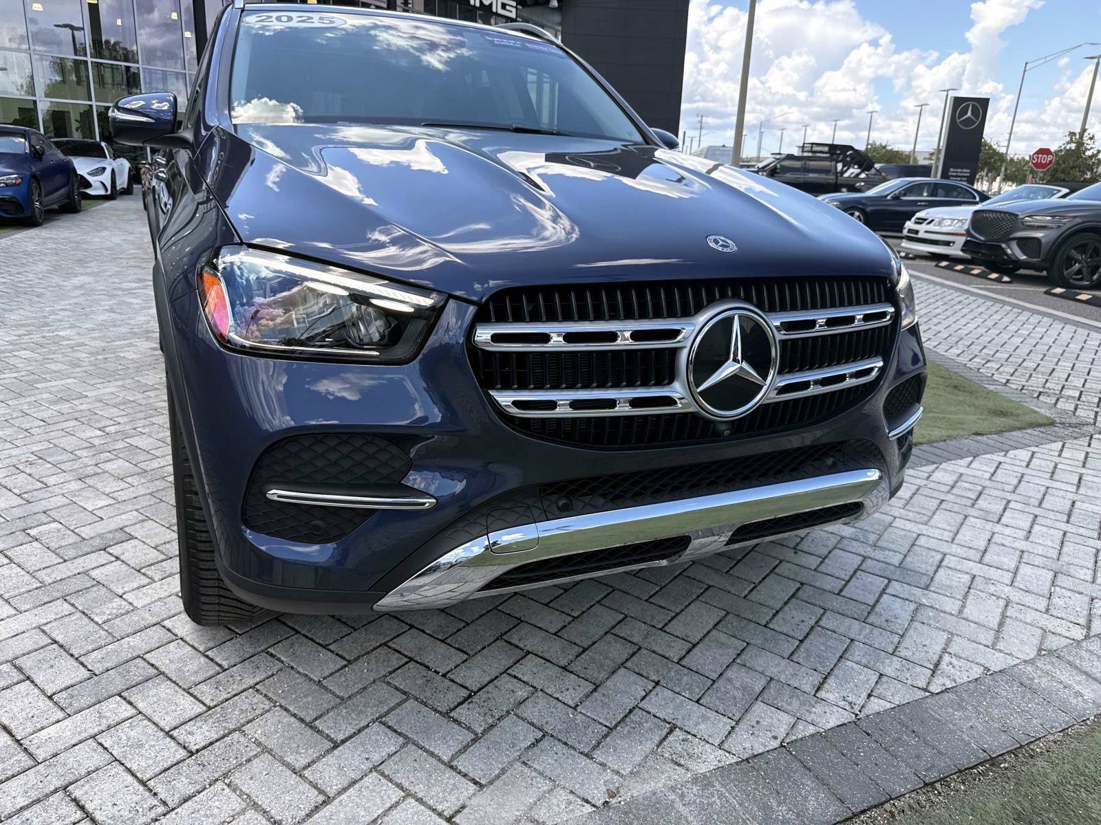 Certified 2025 Mercedes-Benz GLE 350 4MATIC image 8