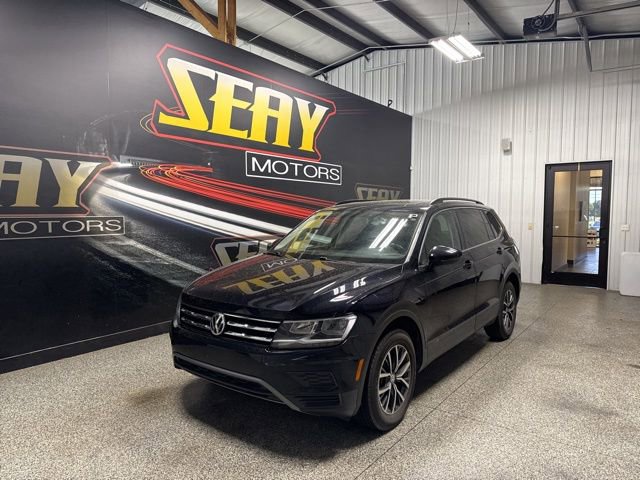 Used 2019 Volkswagen Tiguan SE FWD image 1