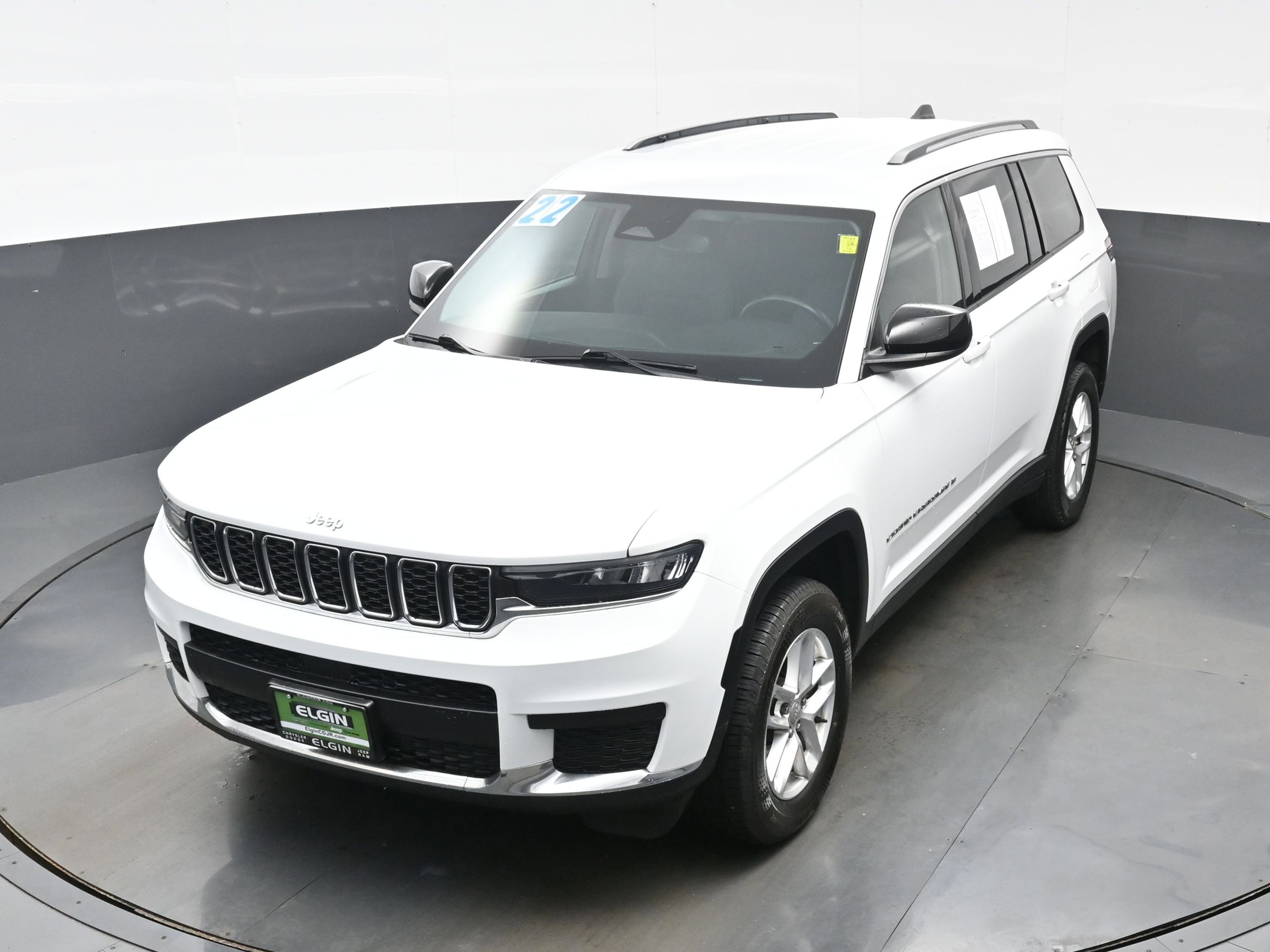 Used 2022 Jeep Grand Cherokee L Laredo w/ Luxury Tech Group I AWD/4WD image 32