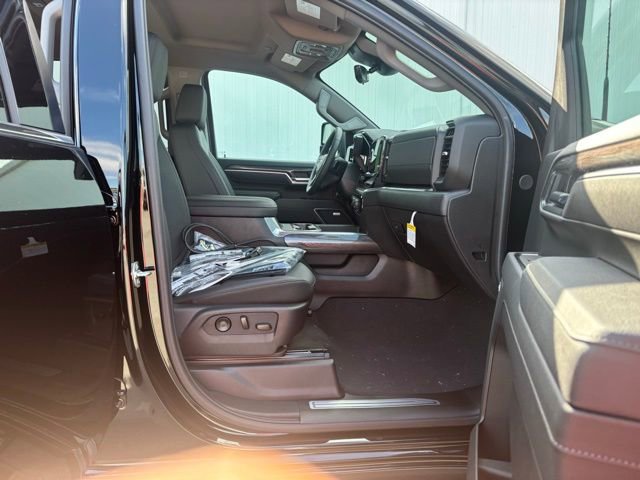 New 2026 Chevrolet Silverado 3500 LTZ w/ LTZ Plus Package image 19