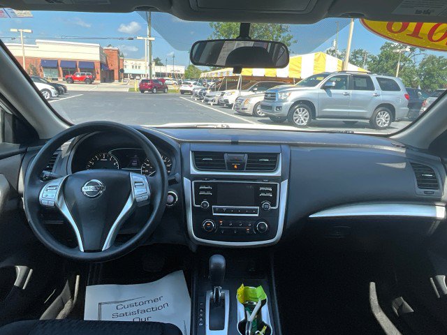 Used 2016 Nissan Altima 2.5 S w/ Power Driver Seat Package FWD image 9