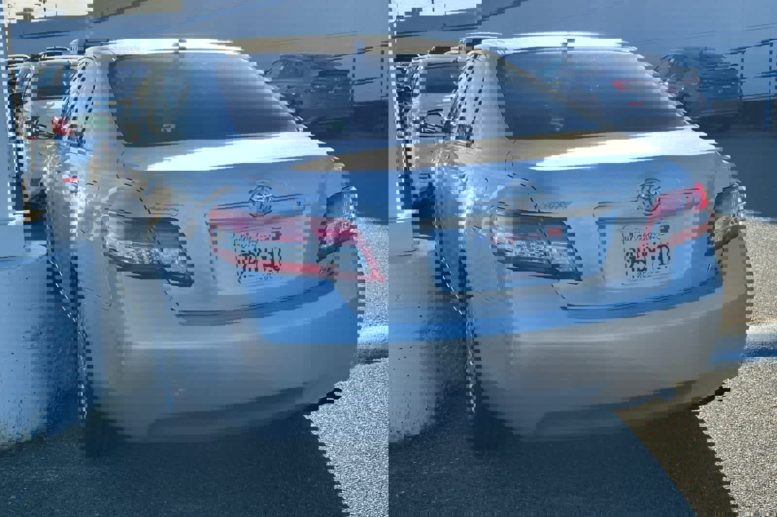 Used 2011 Toyota Camry LE image 6