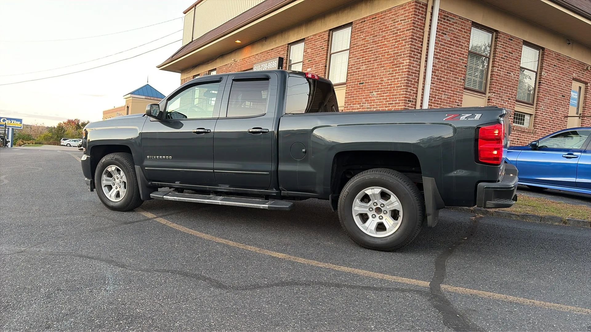 Used 2019 Chevrolet Silverado 1500 LT w/ All Star Edition image 5