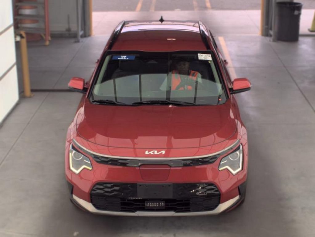 Used 2023 Kia Niro Wind FWD image 2
