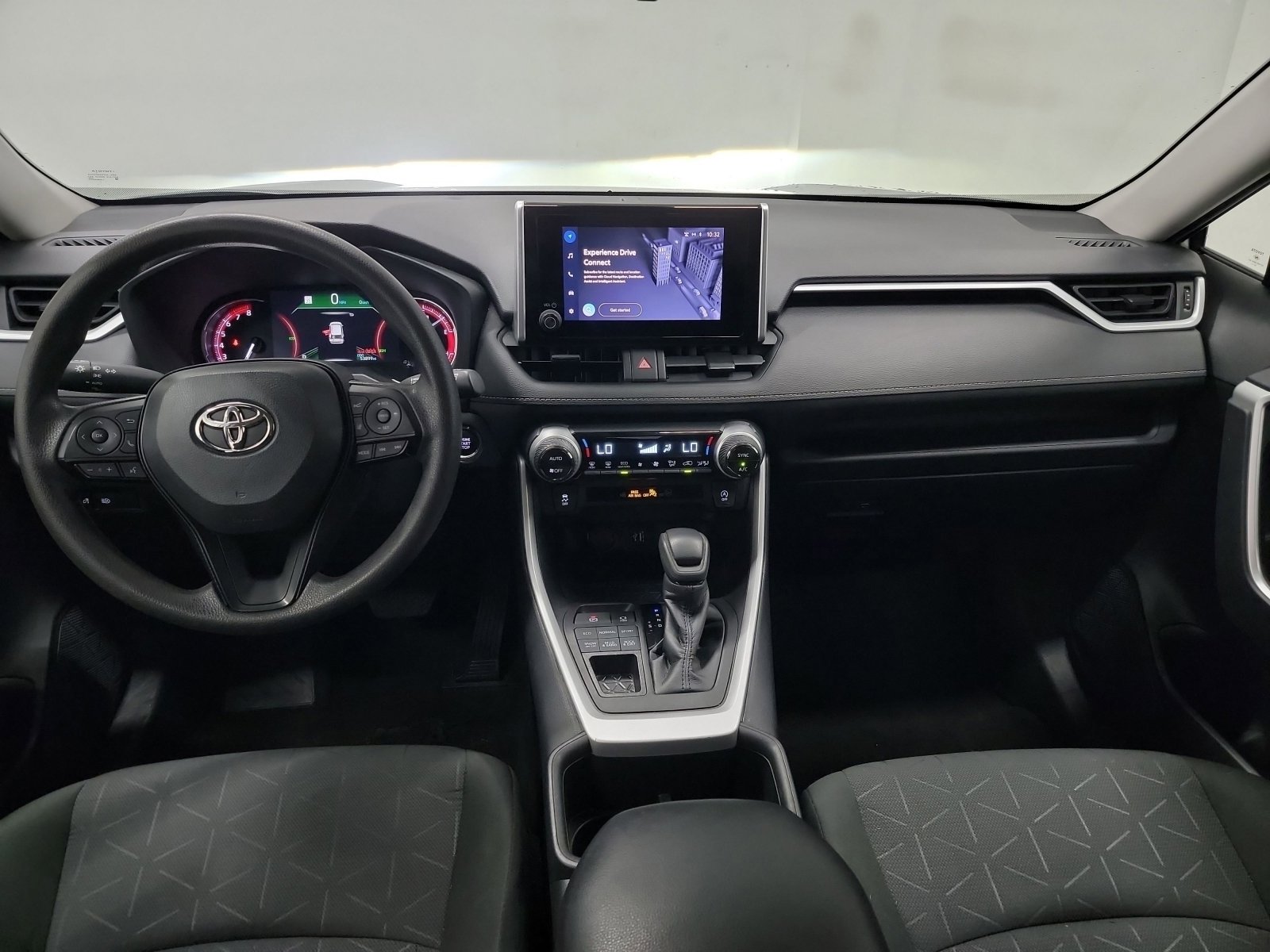 Used 2023 Toyota RAV4 XLE AWD/4WD image 15
