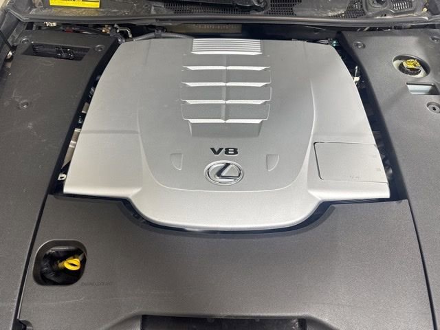 Used 2010 Lexus LS 460 RWD image 9