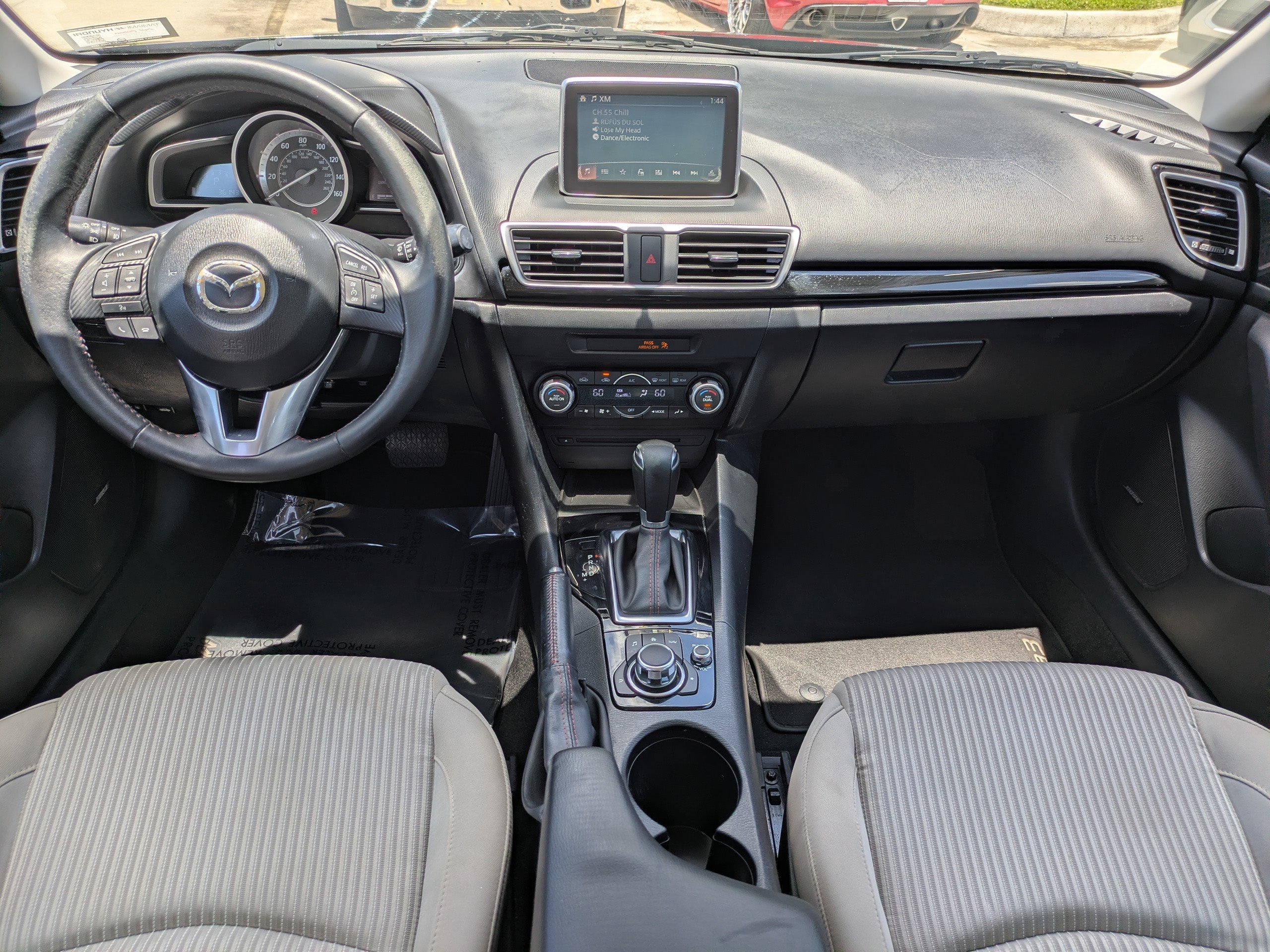 Used 2015 MAZDA MAZDA3 i Touring w/ Technology Package FWD image 13