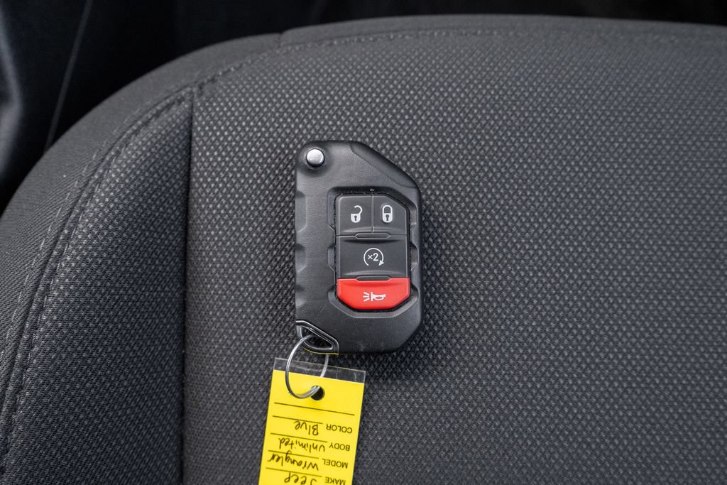 Used 2023 Jeep Wrangler Unlimited w/ Cold Weather Group AWD/4WD image 31