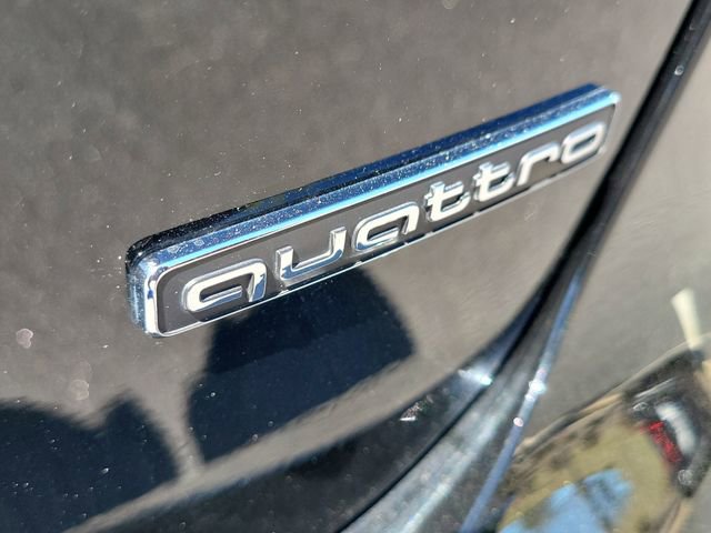 Used 2023 Audi Q4 e-tron Prestige image 8