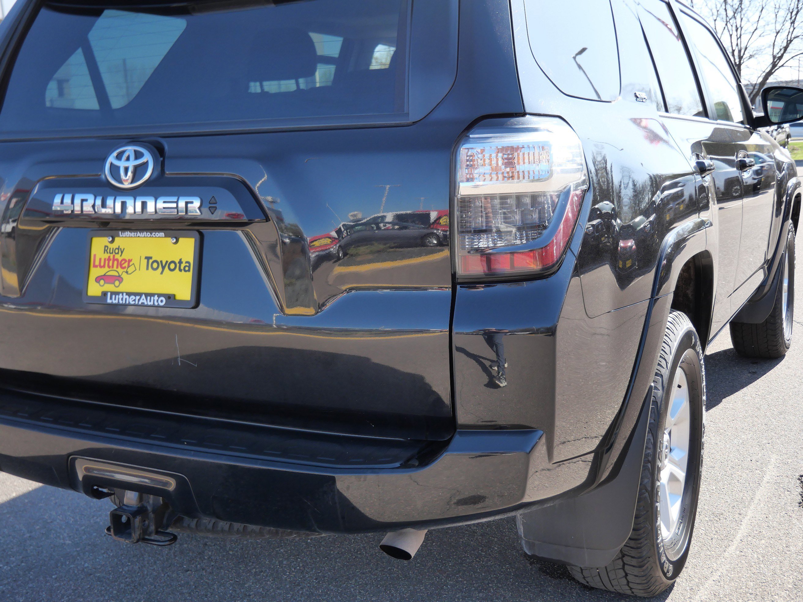 Certified 2024 Toyota 4Runner SR5 Premium w/ Moonroof Package AWD/4WD image 18