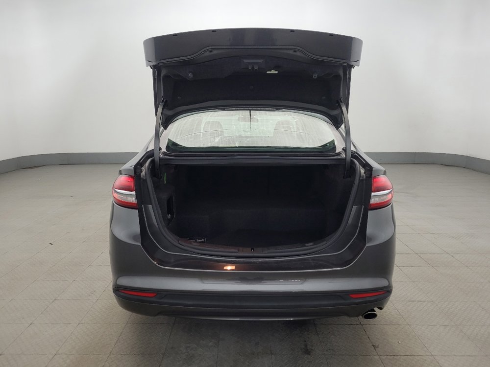 Used 2018 Ford Fusion S image 29