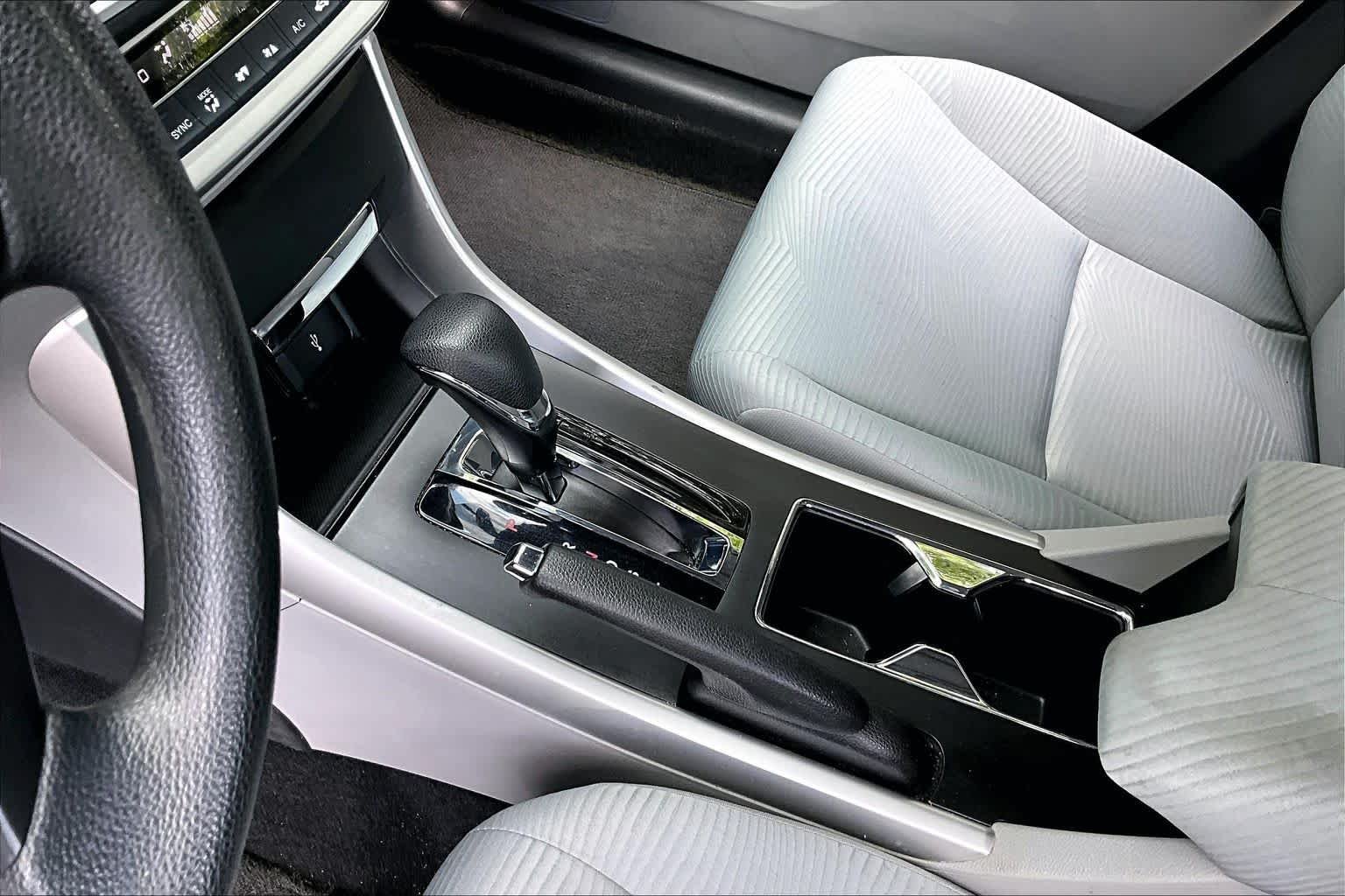 Used 2014 Honda Accord LX image 16