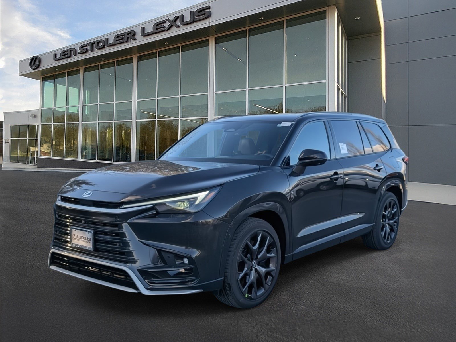 New 2026 Lexus TX 500h AWD image 5